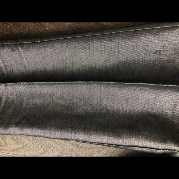 Classic modern fit pants. Size 4. - Picture 4 of 7